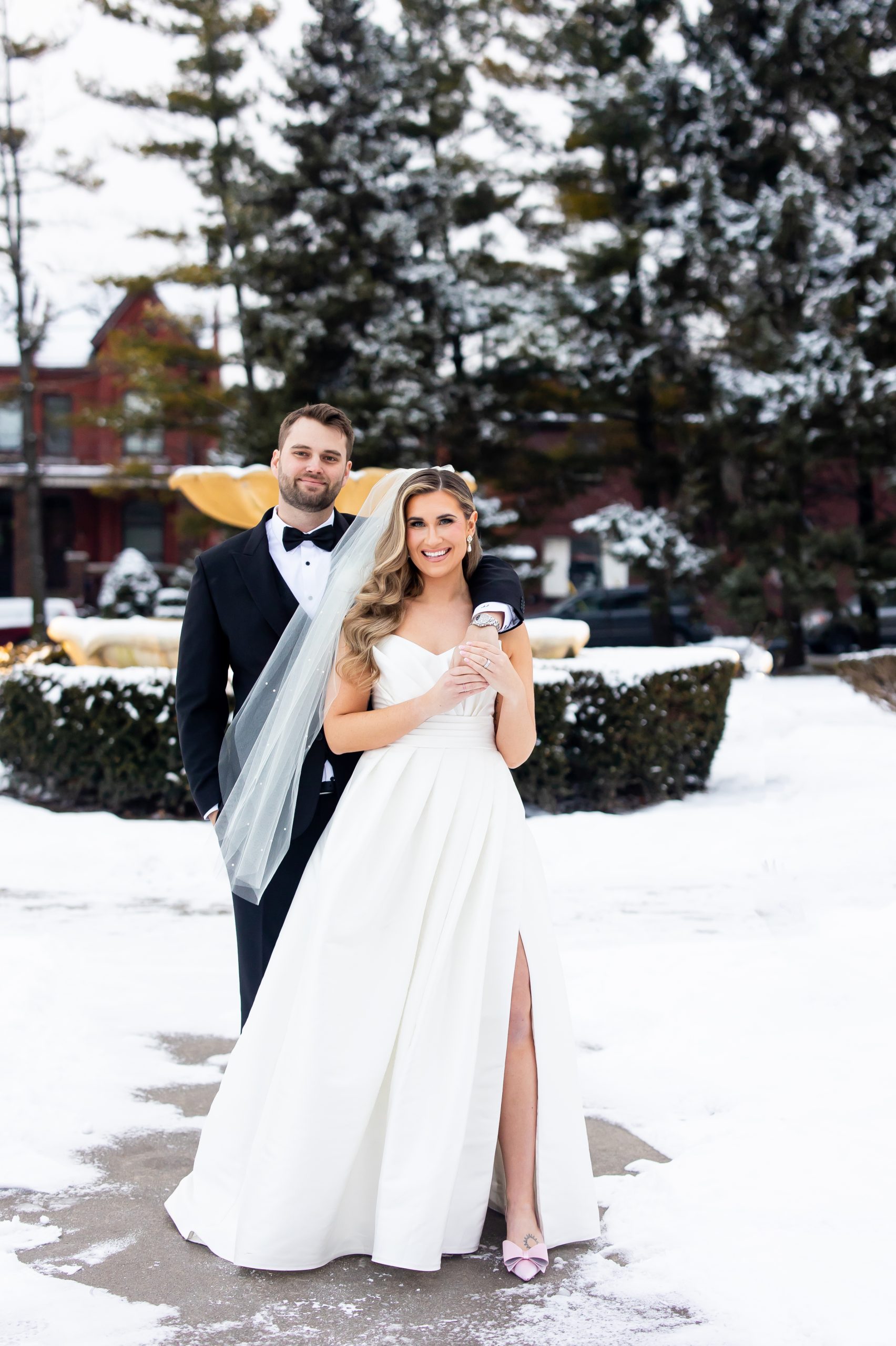 Image 4 -Cass-Andre-WeddingSneaks-73 2