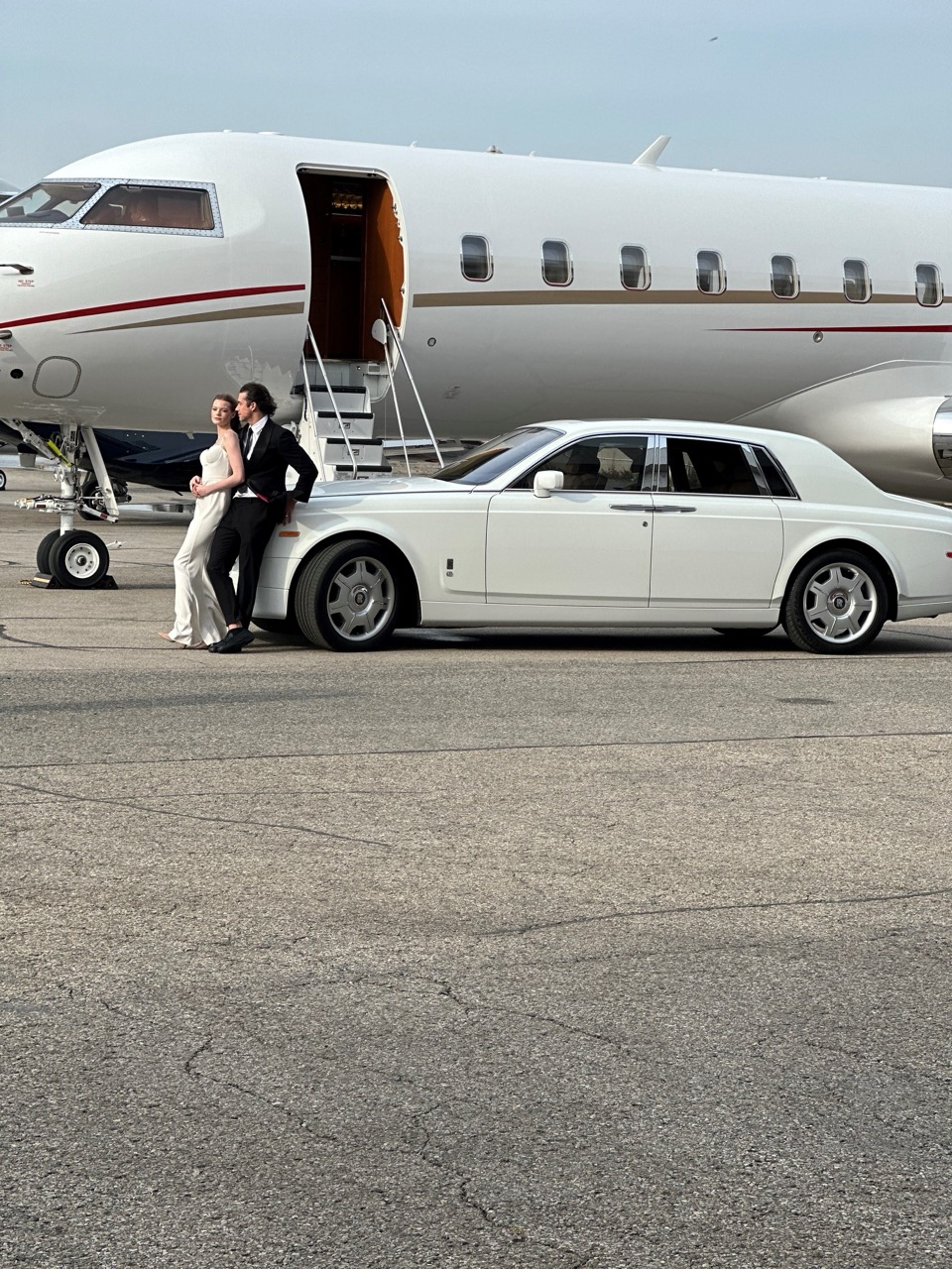 Image 7 - RR Couple and Jet - Rob Iafrate Large